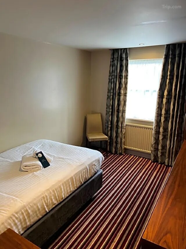 Classic Single Room